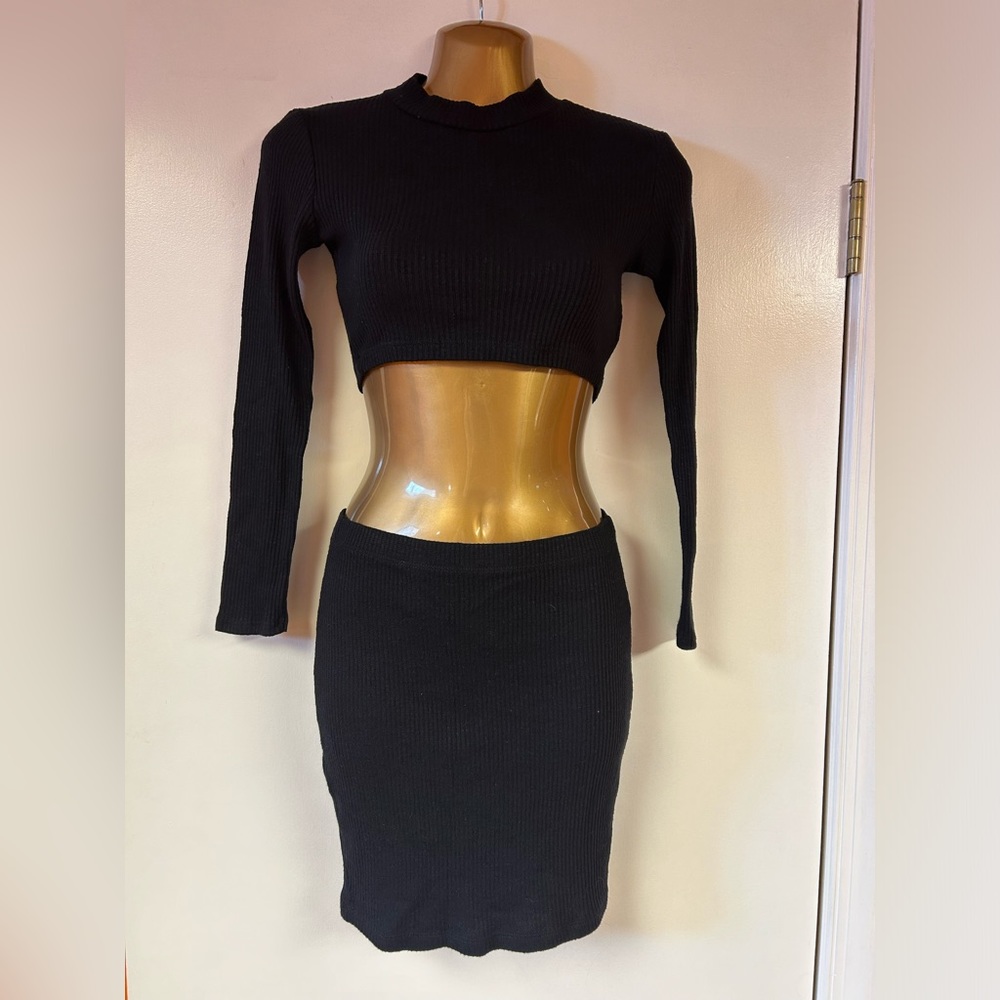 Beautiful top+skirt set
